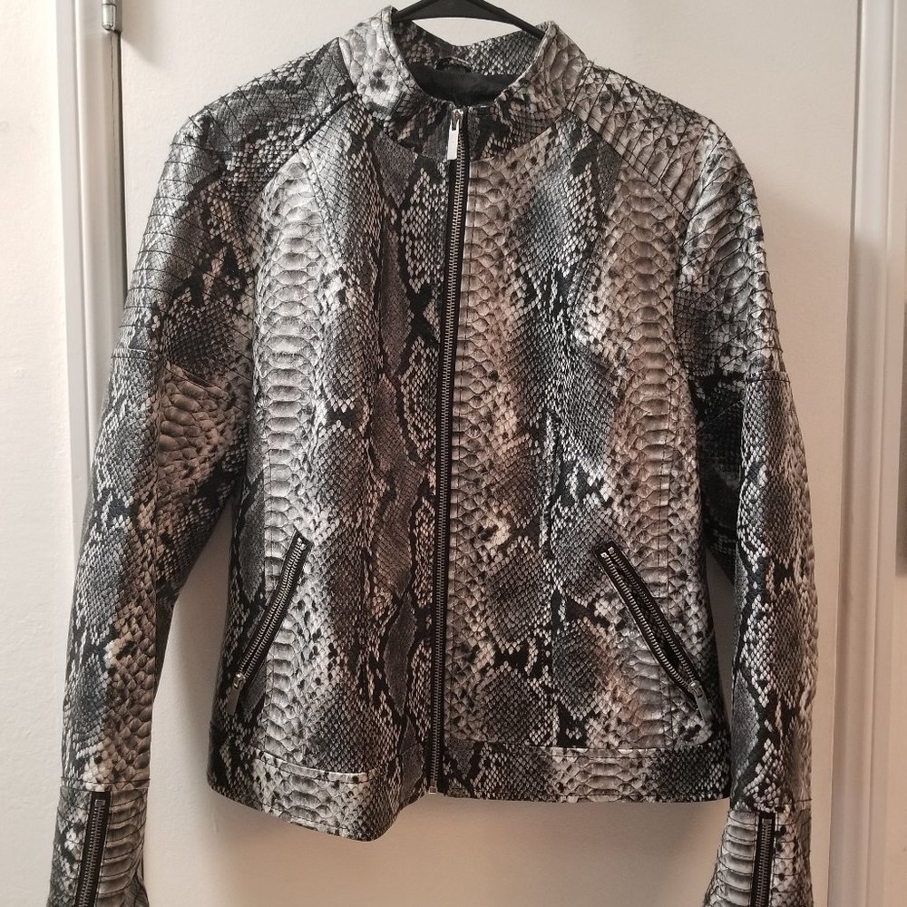 Baccini snake pleather jacket zip front and sleeves
